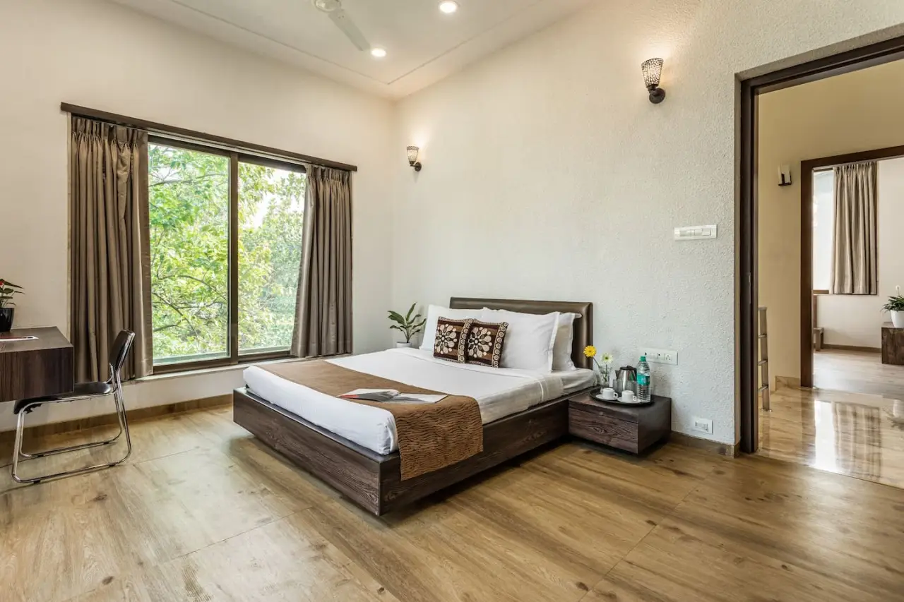 Lonavala 4BHK Private Pool Villa - The Aura