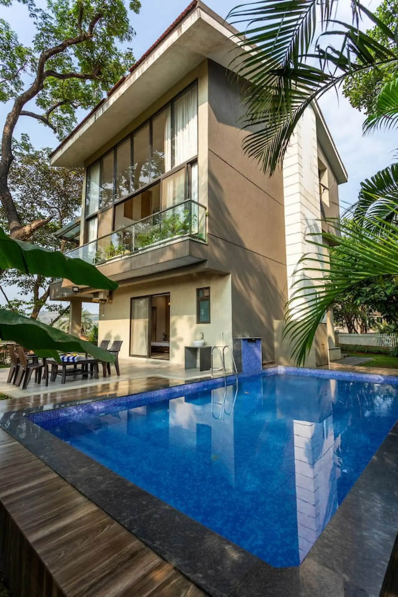 Lonavala 4BHK Private Pool Villa - The Aura